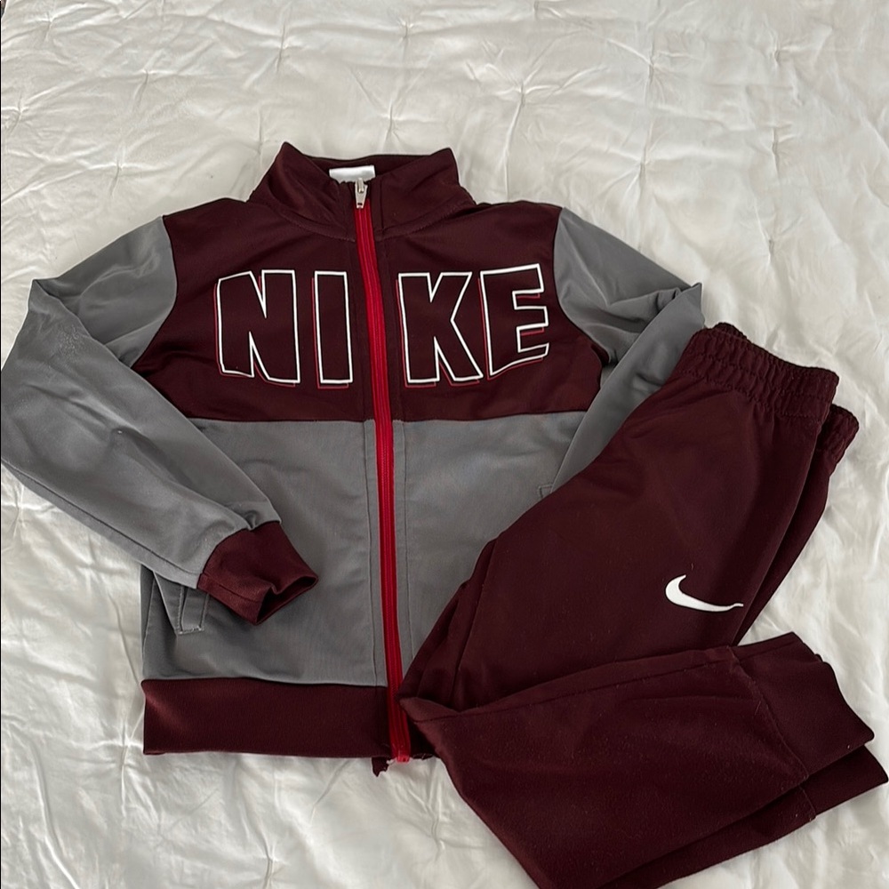 Nike Gray and Maroon Matching Jacket & Joggers Set